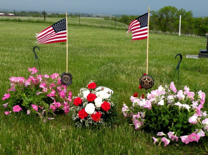 memorialdayroadsidememorial